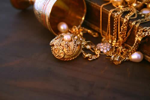 Vieux bijoux en or